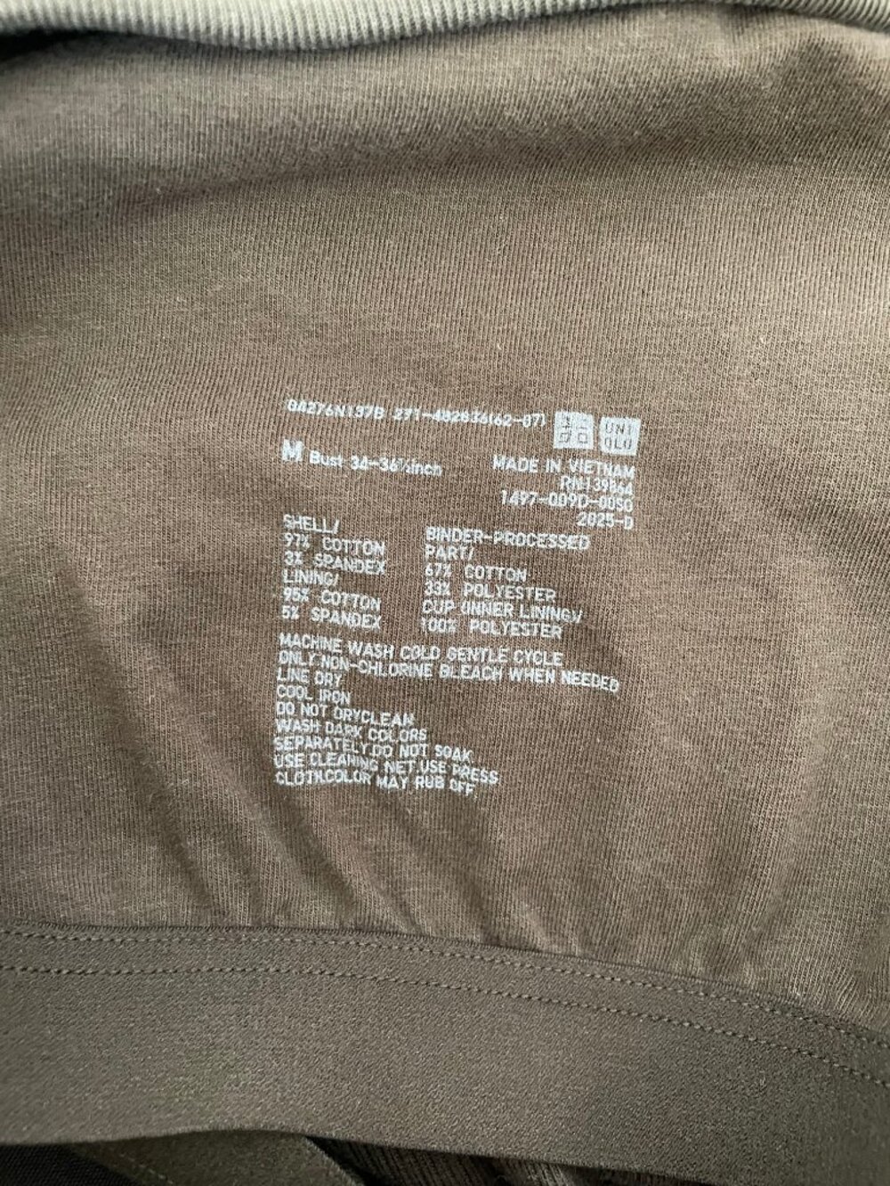 Uniqlo Built In Bra Top - Picture 4 of 5
